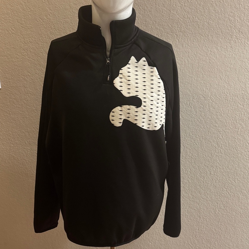 Puma Black Quarter-Zip Pullover with White‎ Graphic men’s Large